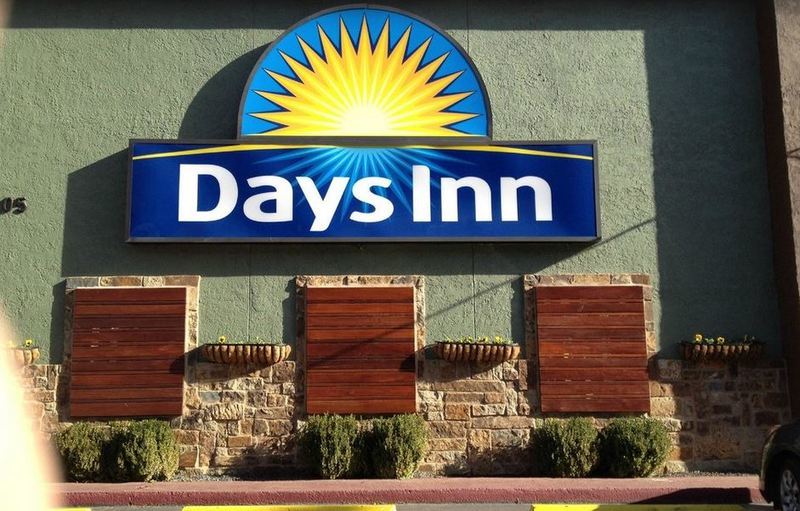 Days Inn By Wyndham Austin/University/Downtown Exterior foto